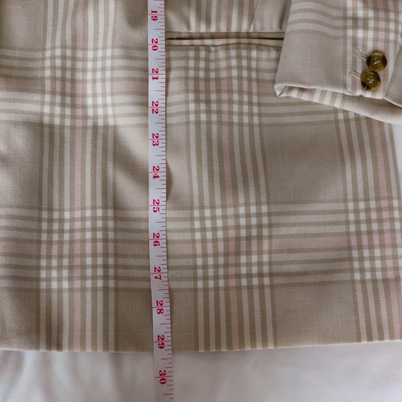 Halogen Cutaway Jacket, Single Button - Taupe & Pink Plaid - 20W - Picture 5 of 12